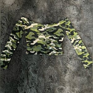 Camouflage Long Sleeve Crop Top Size L